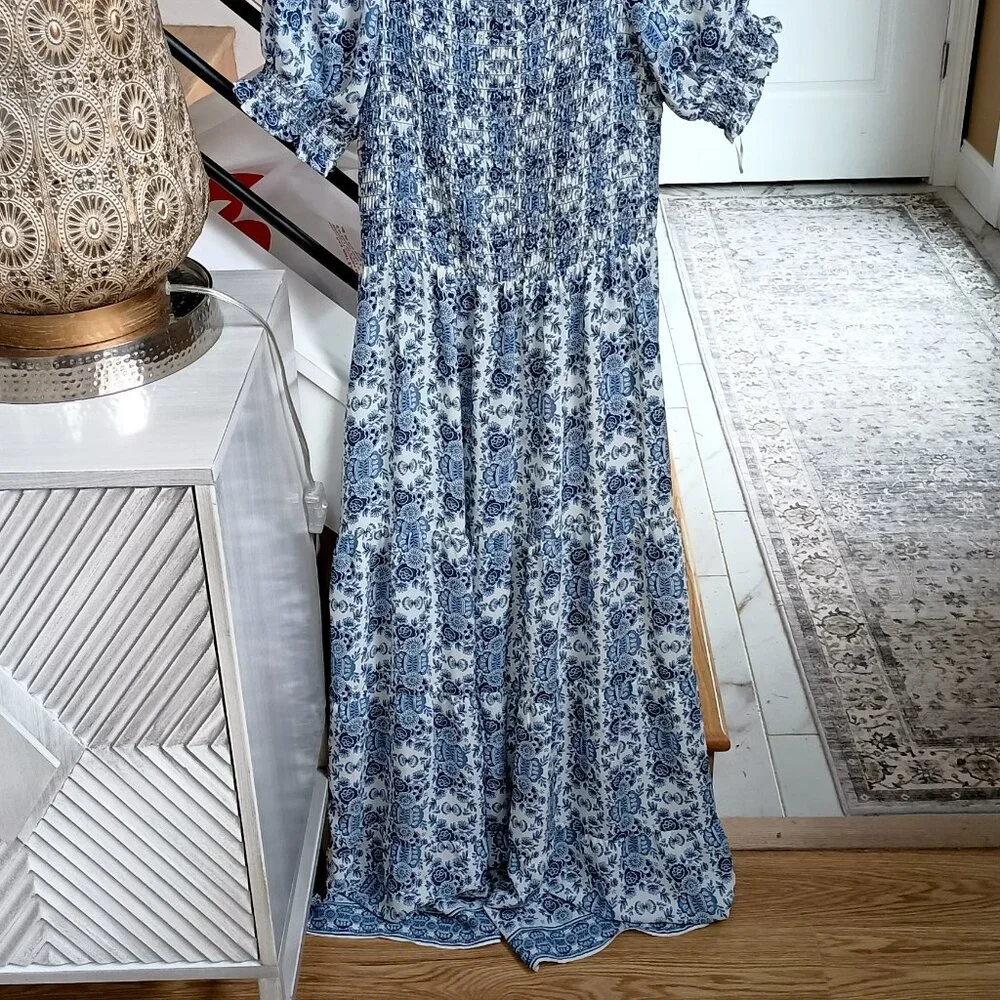 NWOT! BLUE & WHITE FLORAL Smocked MAXI DRESS - Picture 6 of 6